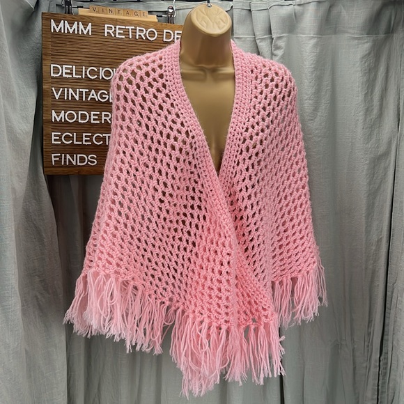 Handmade Pale Pink Open Knit Fringed Boho Shawl Scarf Open Poncho Western Wrap - Picture 2 of 11
